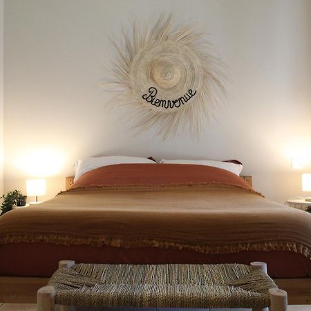 Mas Eva Hotel Mouries Eksteriør billede